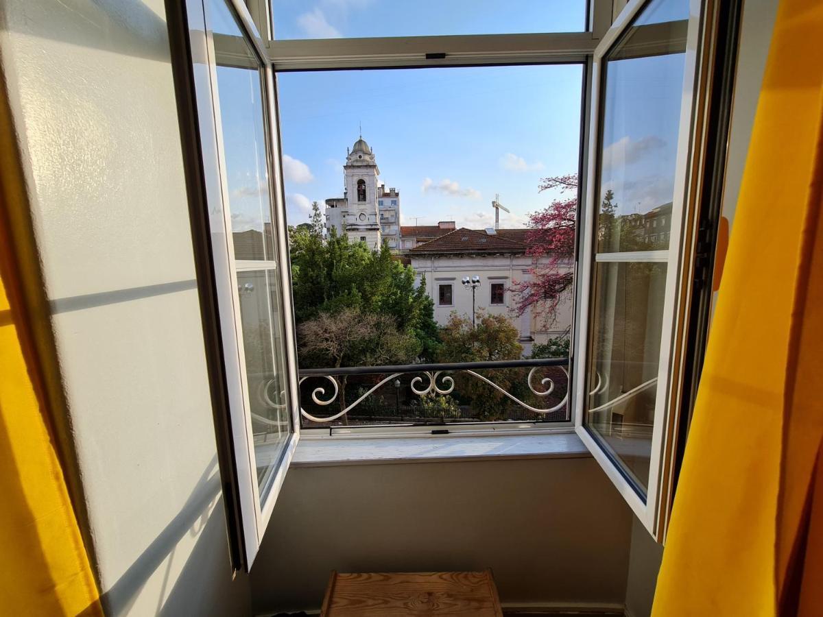 Shangri-La Hostel Anjos Lisbon Exterior photo